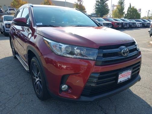 2018 Toyota Highlander SE