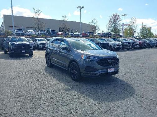 CARBONIZED GRAY 2024 Ford Edge SE