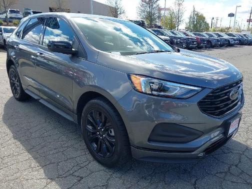 CARBONIZED GRAY 2024 Ford Edge SE