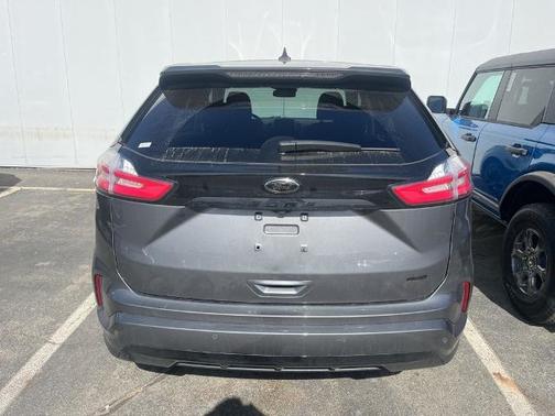 CARBONIZED GRAY 2024 Ford Edge SE