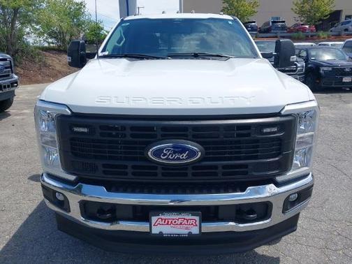 OXFORD WHITE 2024 Ford F-250 XL