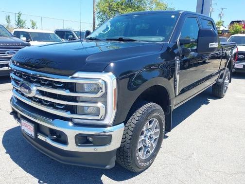 AGATE BLACK 2024 Ford F-350 LARIAT SUPER DUTY