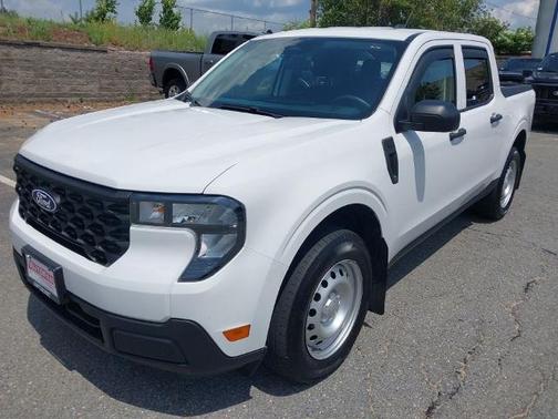OXFORD WHITE 2025 Ford Maverick XL