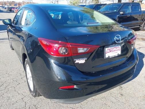 2018 Mazda Mazda3 SPORT
