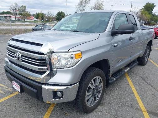 Silver Sky Metallic 2017 Toyota Tundra SR5