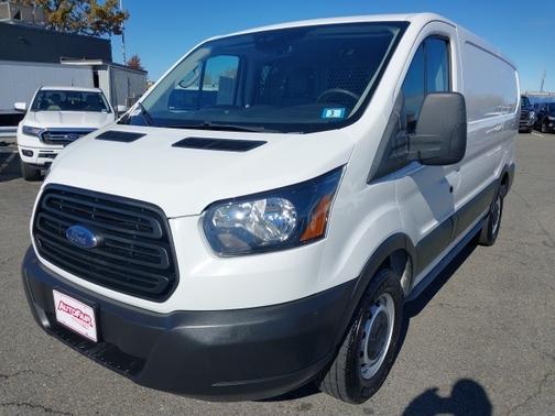 2019 Ford Transit-150 130 WB LOW ROOF CARGO
