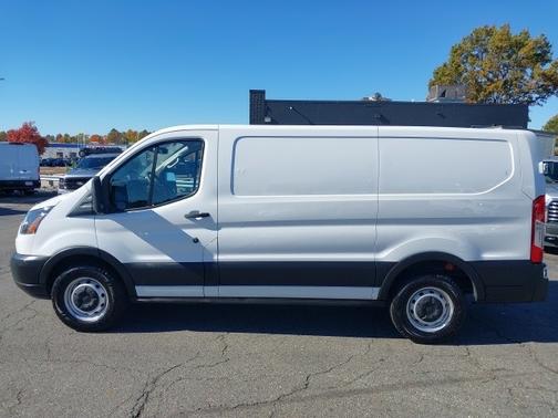 2019 Ford Transit-150 130 WB LOW ROOF CARGO