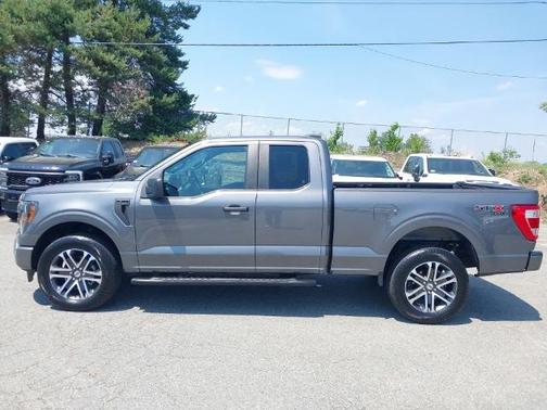 CARBONIZED GRAY METALLIC 2023 Ford F-150 XL