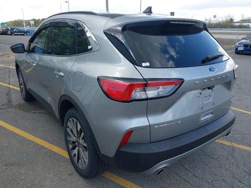 ICONIC SILVER 2021 Ford Escape TITANIUM