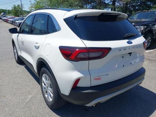 STAR WHITE METALLIC TRI-COA 2023 Ford Escape ACTIVE