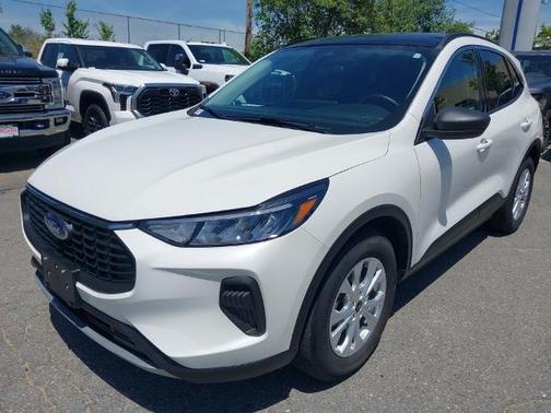 STAR WHITE METALLIC TRI-COA 2023 Ford Escape ACTIVE