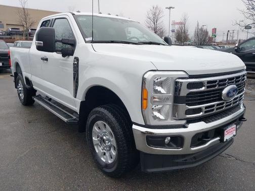 OXFORD WHITE 2023 Ford F-250 XLT