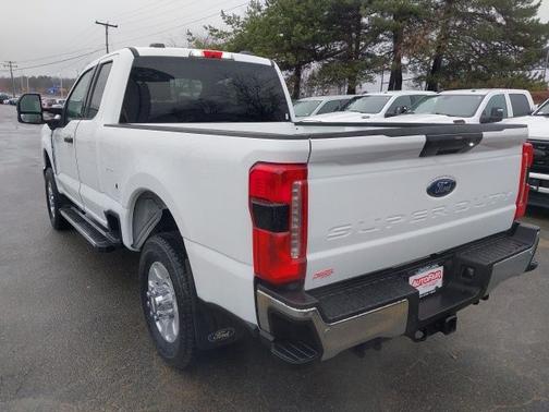 OXFORD WHITE 2023 Ford F-250 XLT