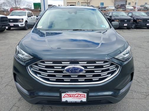 2022 Ford Edge SE