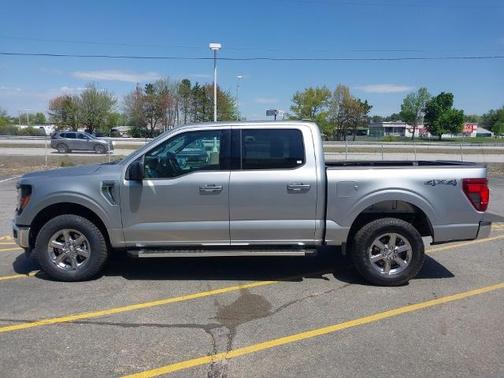 ICONIC SILVER METALLIC 2025 Ford F-150 XLT