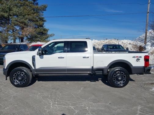 2024 Ford F-250 PLATINUM