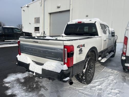 2024 Ford F-250 PLATINUM