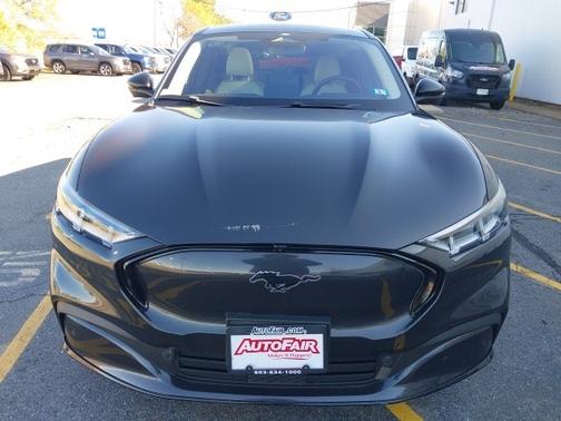 2022 Ford Mustang Mach-E PREMIUM