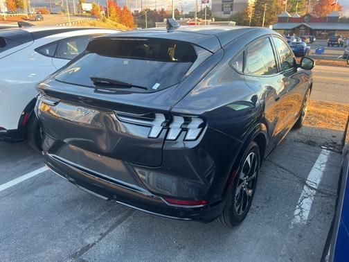 2022 Ford Mustang Mach-E PREMIUM