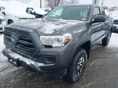 2019 Toyota Tacoma SR