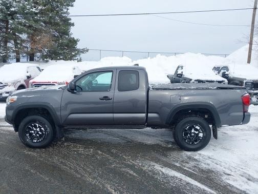 2019 Toyota Tacoma SR