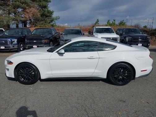 2020 Ford Mustang ECOBOOST PREMIUM