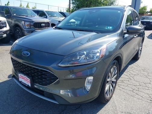 2020 Ford Escape TITANIUM