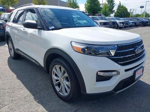 STAR WHITE MET TRI-COAT 2023 Ford Explorer XLT