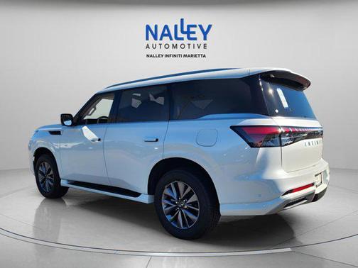 2025 INFINITI QX80 PURE