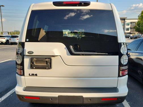 2016 Land Rover LR4 Base