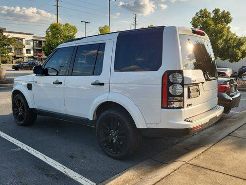 2016 Land Rover LR4 Base