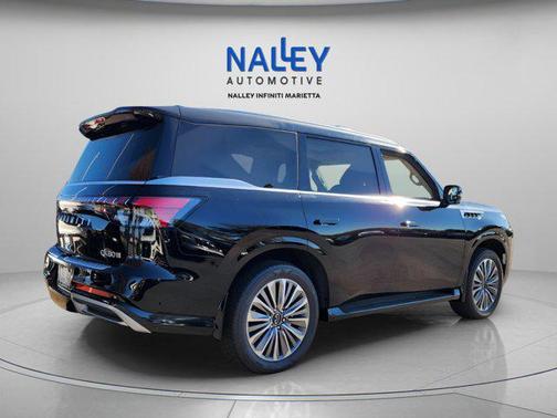 2025 INFINITI QX80 Luxe