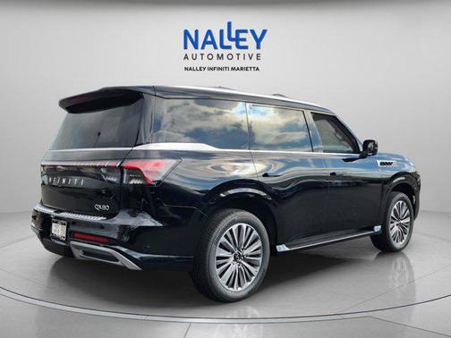2025 INFINITI QX80 Luxe