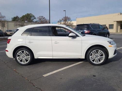 2018 Audi Q5 2.0T Premium Plus