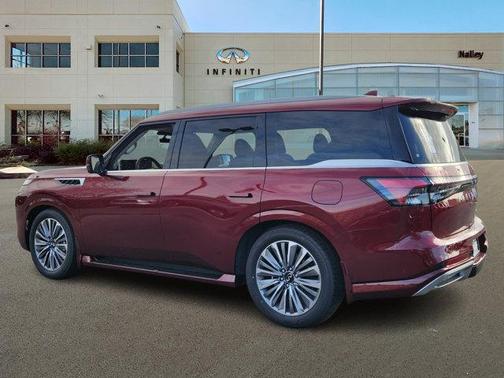 2025 INFINITI QX80 Luxe