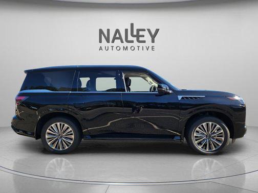 2025 INFINITI QX80 Luxe