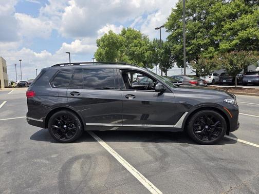 Dark Graphite Metallic 2021 BMW X7 xDrive40i