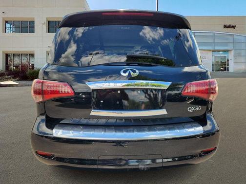 2015 INFINITI QX80 Base