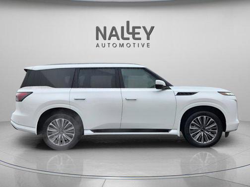 2025 INFINITI QX80 Luxe