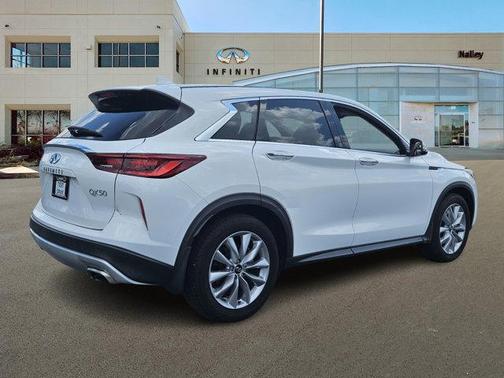 2022 INFINITI QX50 PURE