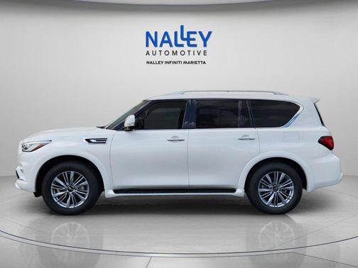 2023 INFINITI QX80 Luxe