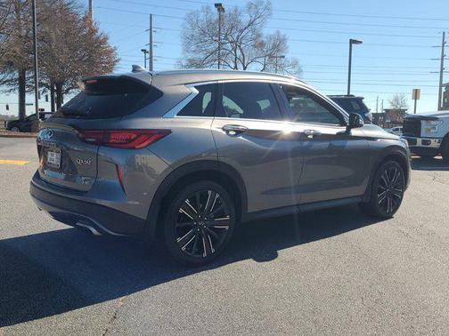 2022 INFINITI QX50 LUXE