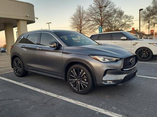 2022 INFINITI QX50 LUXE