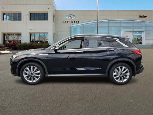 2022 INFINITI QX50 LUXE