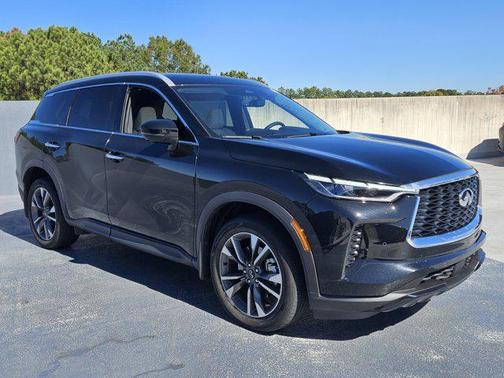 2025 INFINITI QX60 Luxe