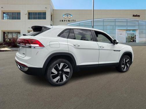 2024 Volkswagen Atlas Cross Sport 2.0T SE w/Technology 4MOTION