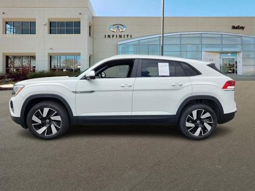 2024 Volkswagen Atlas Cross Sport 2.0T SE w/Technology 4MOTION
