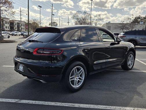 2018 Porsche Macan 