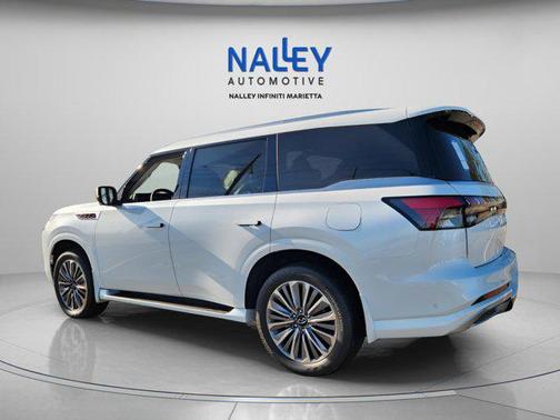 2025 INFINITI QX80 Luxe