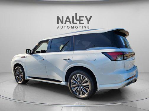 2025 INFINITI QX80 Luxe